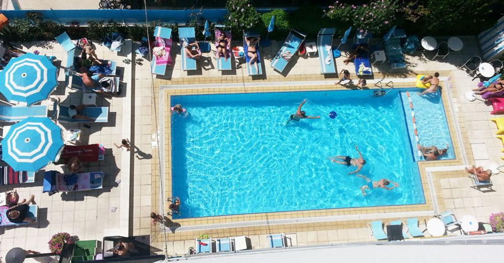 Hotel Adelphi リッチョーネ エクステリア 写真